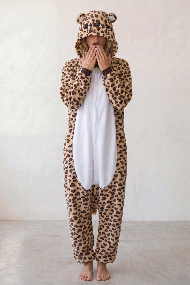 Combinaison pyjama léopard adulte à capuche avec oreilles et ventre écru