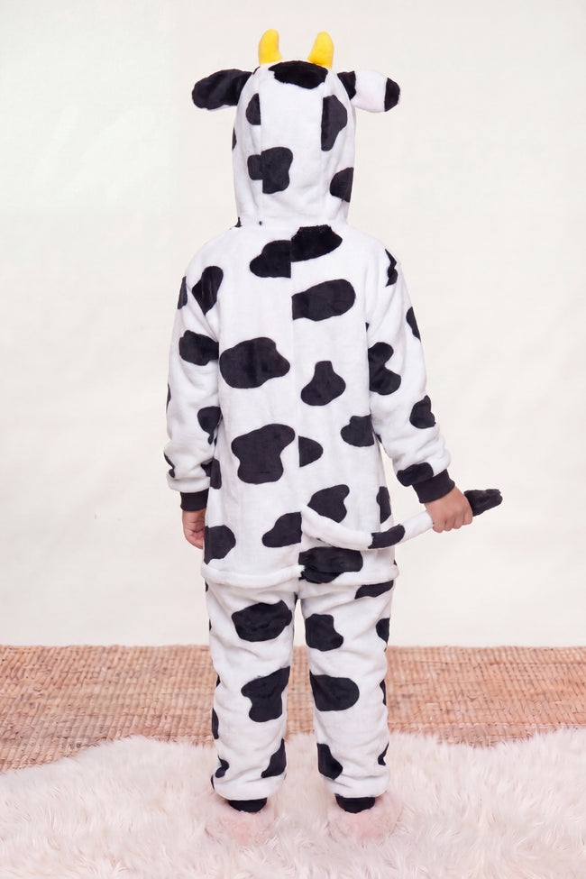 Combinaison pyjama vache enfant noir et blanc à capuche avec museau rose — vue 2