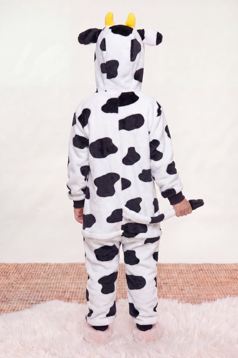 Combinaison pyjama vache enfant noir et blanc à capuche avec museau rose — vue 2