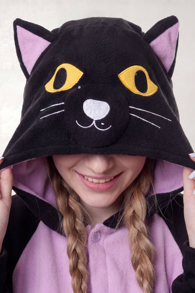 Kigurumi chat adulte noir à ventre mauve et capuche à oreilles pointues — vue 2