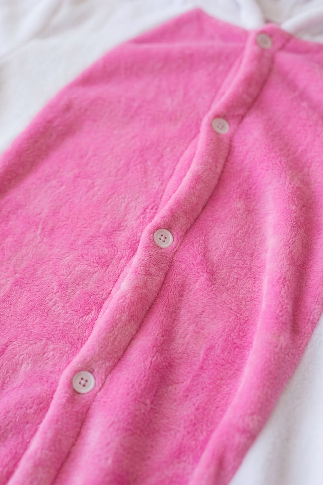 Kigurumi licorne adulte blanc à ventre rose et capuche à corne dorée — vue 2
