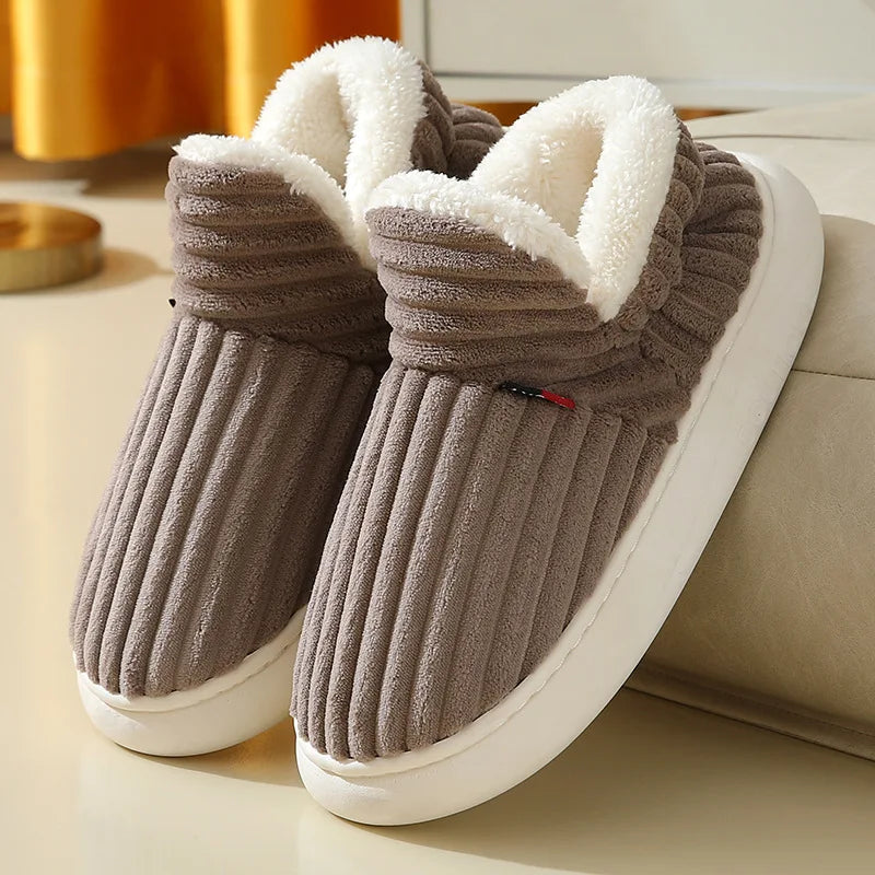Chaussons boots anthracite montants, style sobre et chaleur enveloppante pour l'hiver à la maison