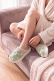 Chaussons pilou pilou vert sauge au moelleux irrésistible, doux et chauds pour cocooner
