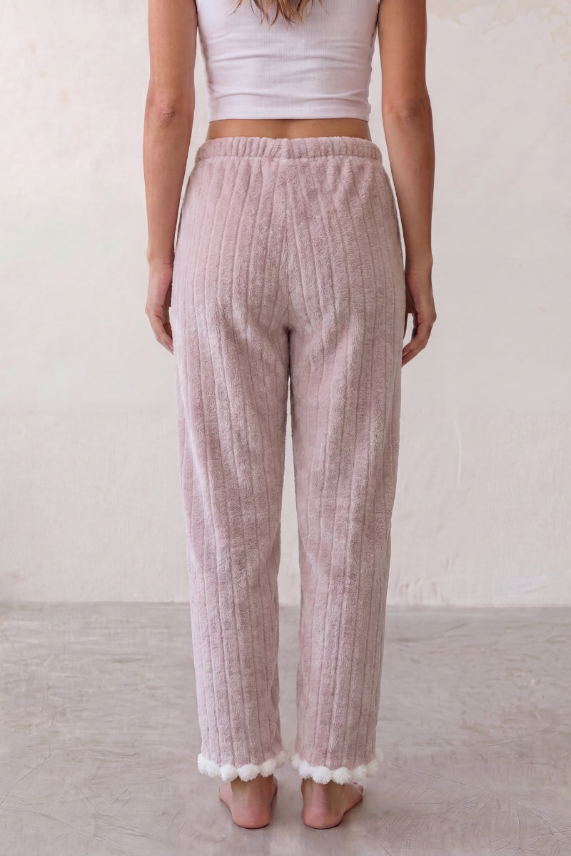Pantalon pyjama femme mauve à pompons, vue de dos