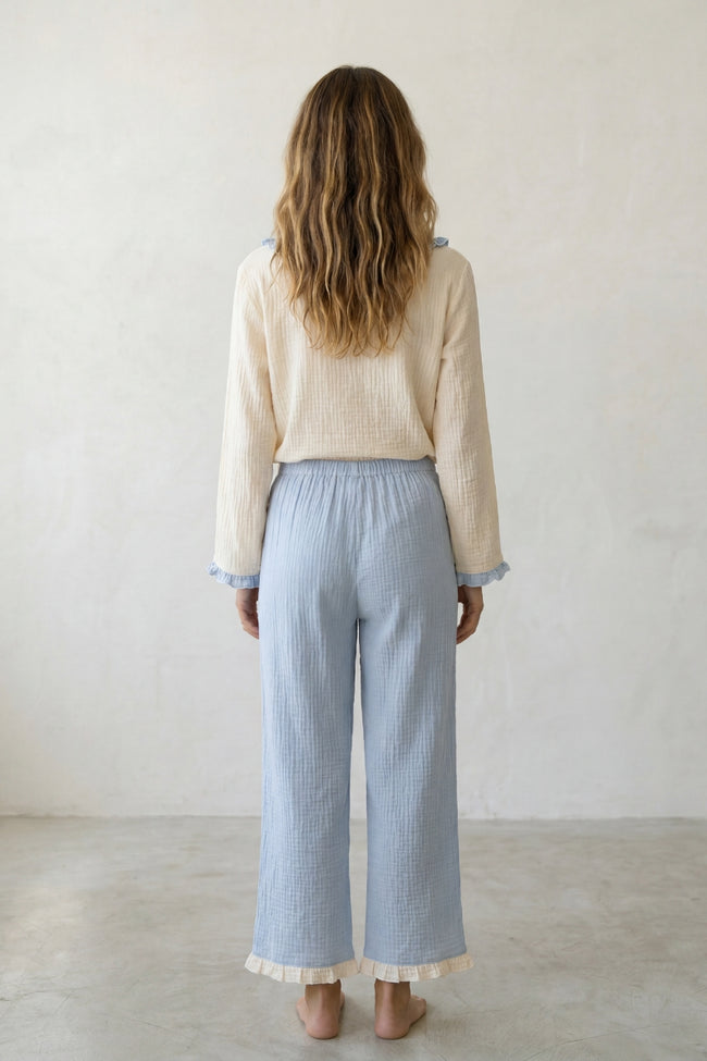 Pyjama coton bicolore femme écru et bleu, haut manches longues et pantalon assorti, vue de face, vue 2