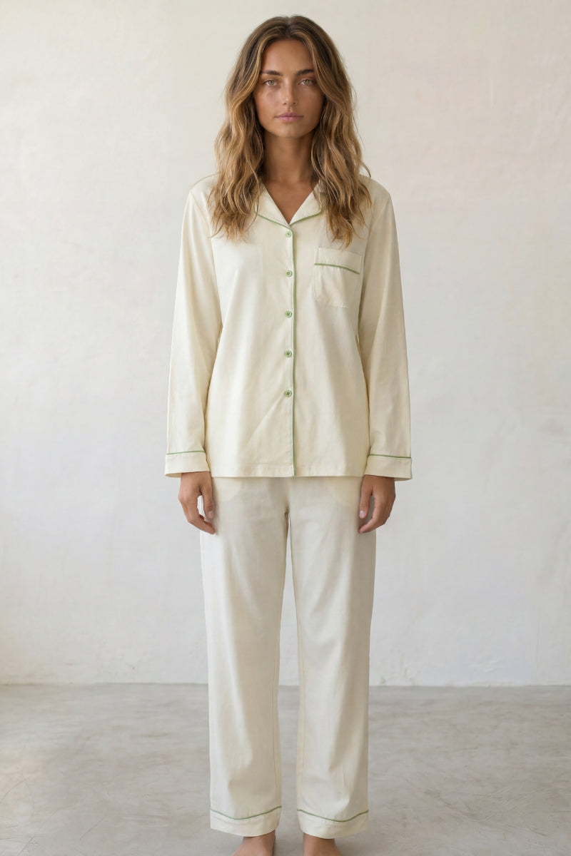 Pyjama coton blanc femme, chemise manches longues et pantalon assorti, vue de face
