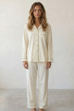 Pyjama coton blanc femme, chemise manches longues et pantalon assorti, vue de face