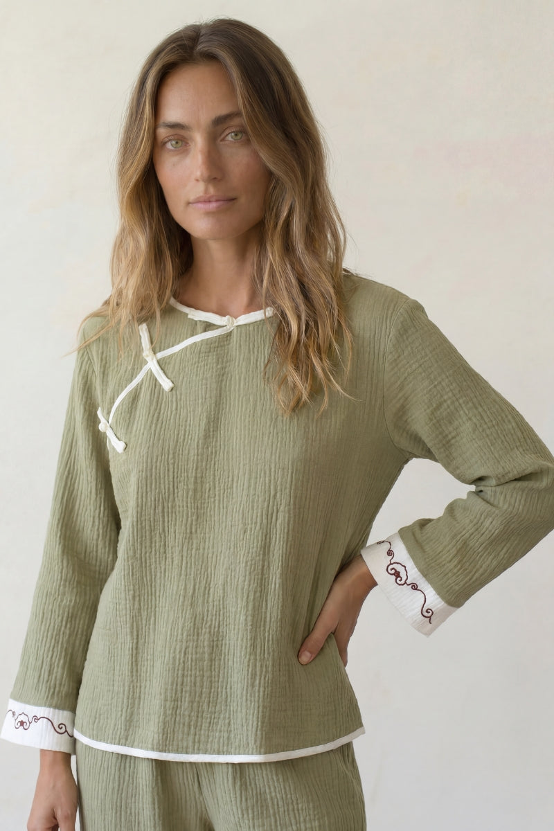 Pyjama coton cache-cœur kaki femme, haut cache-cœur noué et pantalon assorti, vue de face