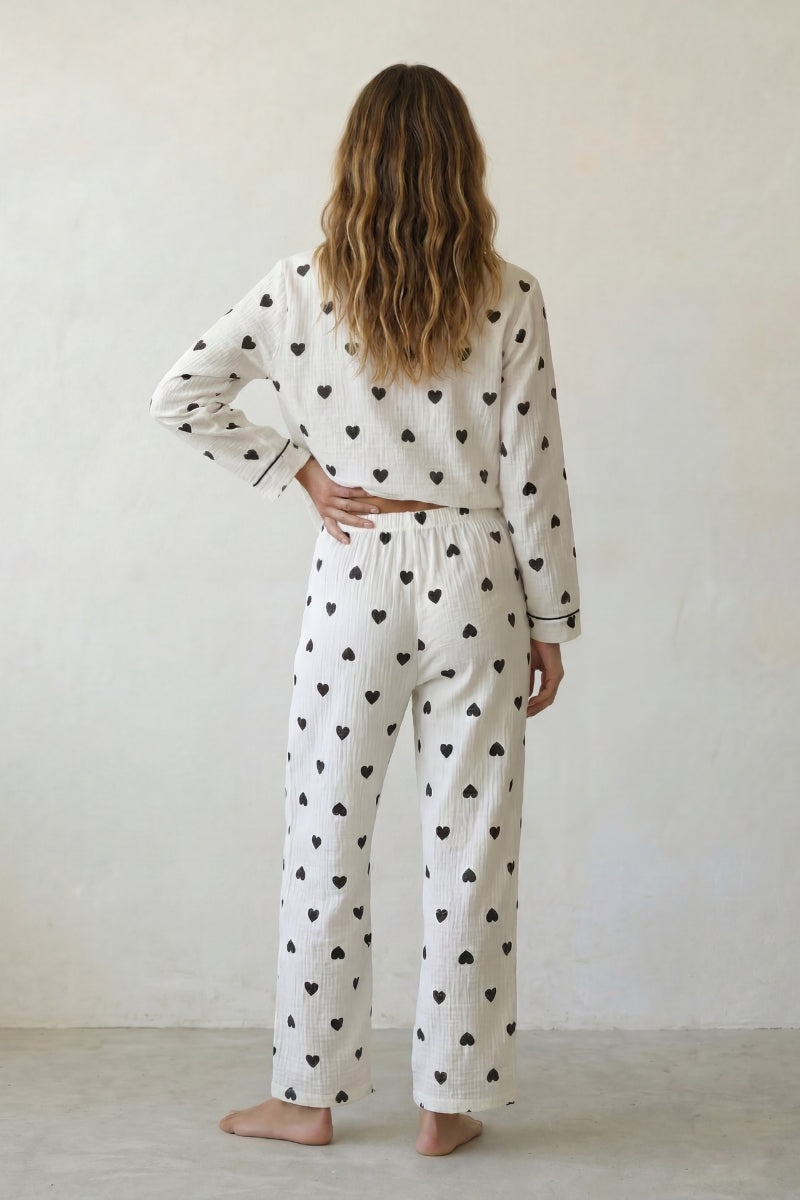 Pyjama coton cœurs femme blanc, chemise manches longues à motif cœurs et pantalon assorti, vue de face, vue 4