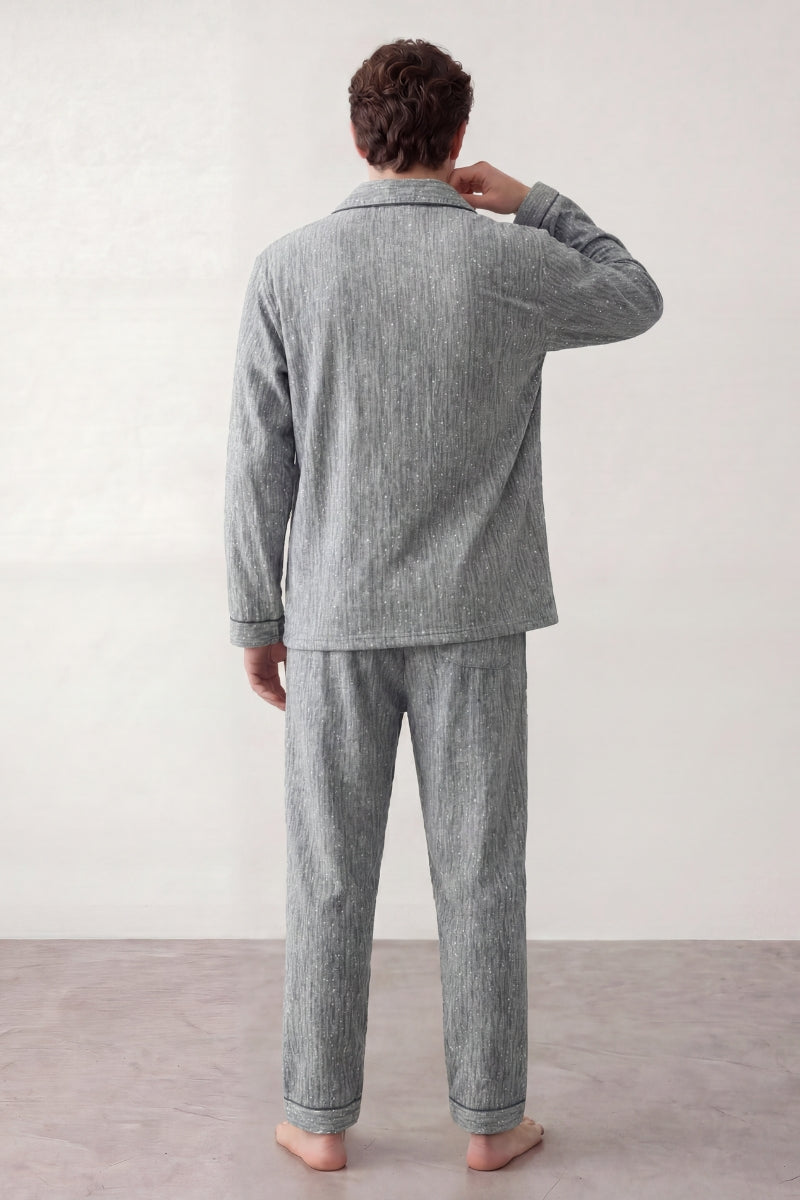 Pyjama coton gris homme, chemise manches longues à liseré et pantalon assorti, vue de face, vue 2