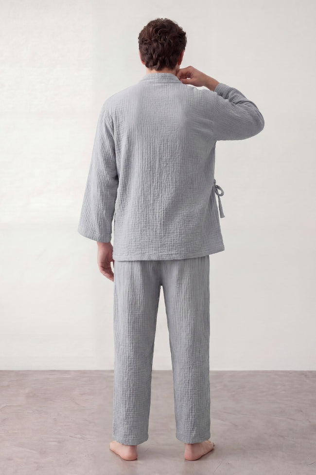 Pyjama coton kimono gris homme, veste croisée à nouer et pantalon assorti, vue de face, vue 2