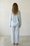Pyjama coton rayé bleu femme, chemise manches longues à rayures et pantalon assorti, vue de face, vue 2