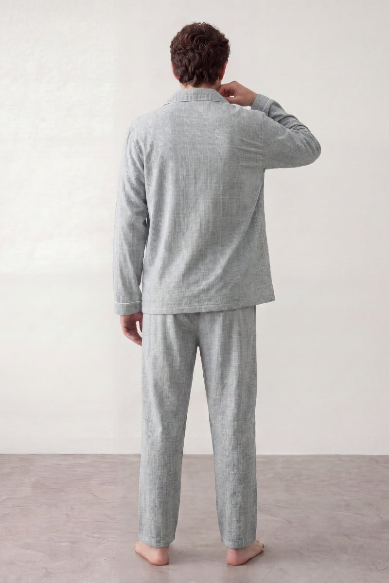 Pyjama coton rayé gris homme, chemise manches longues à fines rayures et pantalon assorti, vue de face, vue 2