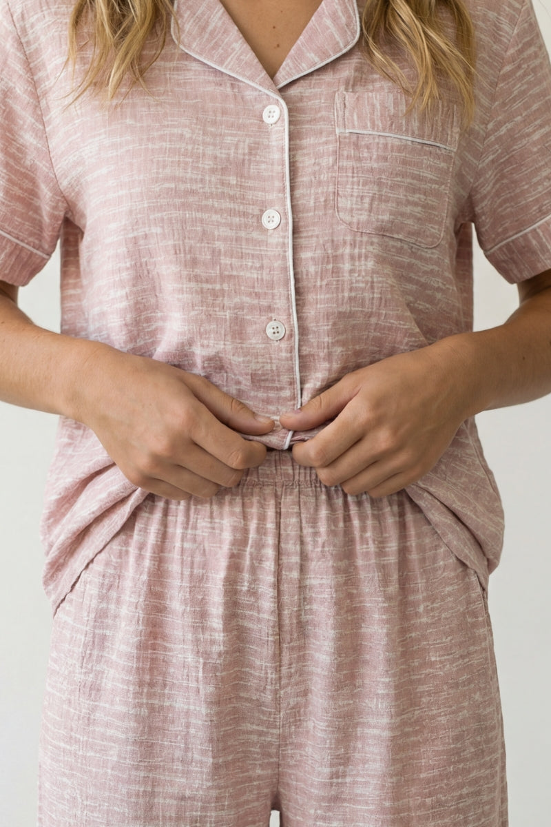 Pyjama coton rose femme, chemise manches courtes et pantalon assorti, vue de face, vue 2