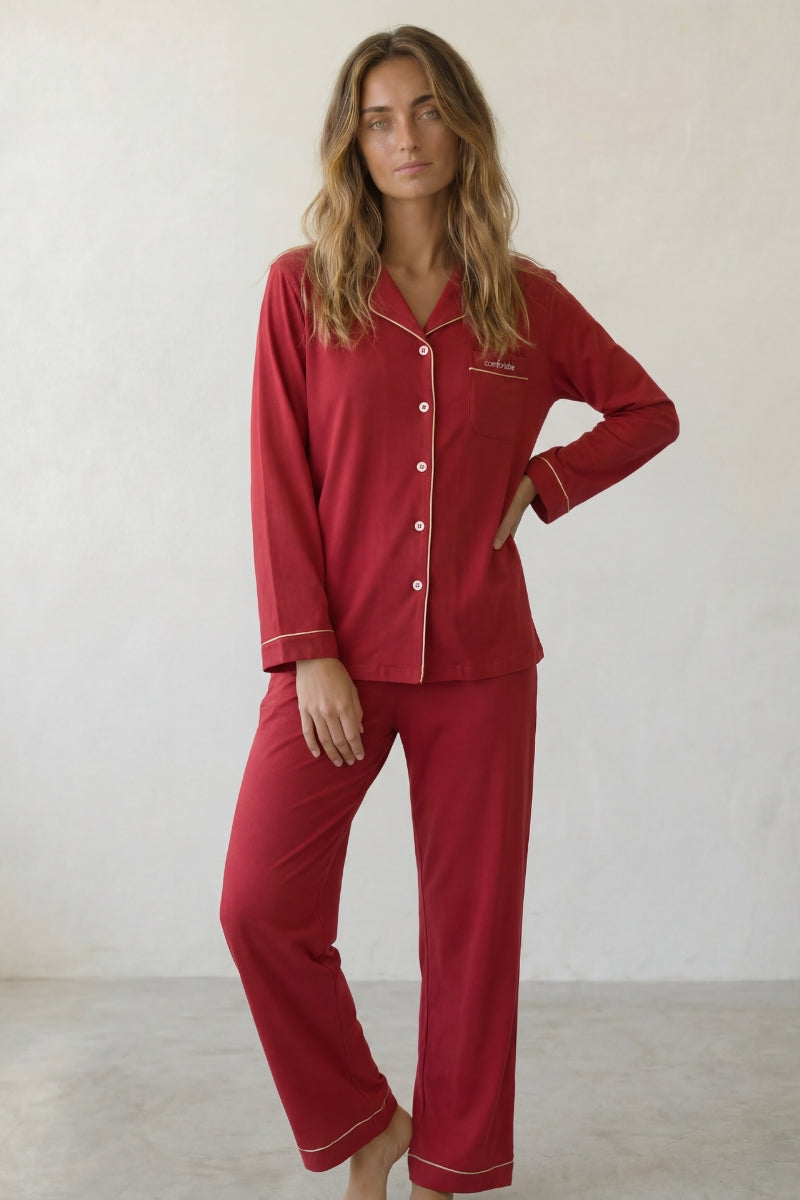 Pyjama coton rouge femme, chemise manches longues à liseré et pantalon assorti, vue de face