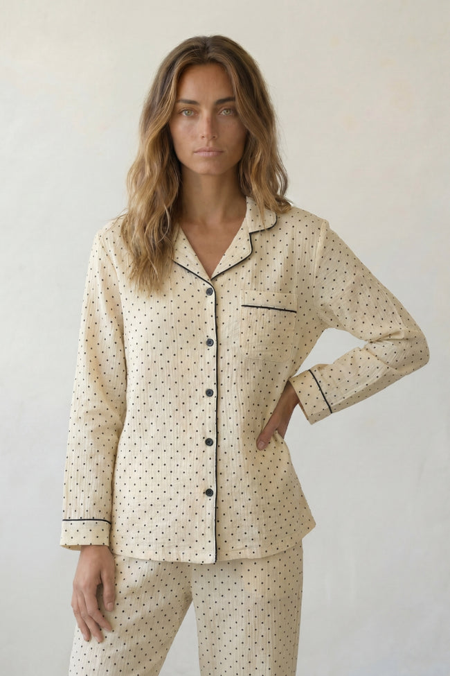Pyjama coton taupe femme, chemise manches longues à motif et pantalon assorti, vue de face, vue 2