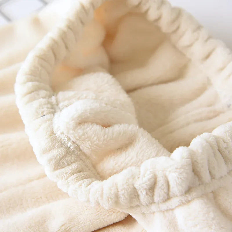Pyjama couple hiver, ensemble assorti homme et femme (blanc cassé et marron) doux et chaud pour cocooner à deux en hiver