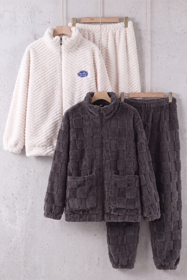 Pyjama duo, ensemble assorti homme et femme (noir gris et blanc cassé) doux et chaud pour cocooner à deux en hiver