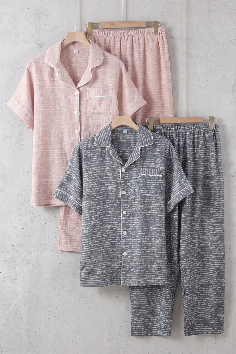 Pyjama en commun, ensemble assorti homme et femme (rose et gris) doux et chaud pour cocooner à deux en hiver