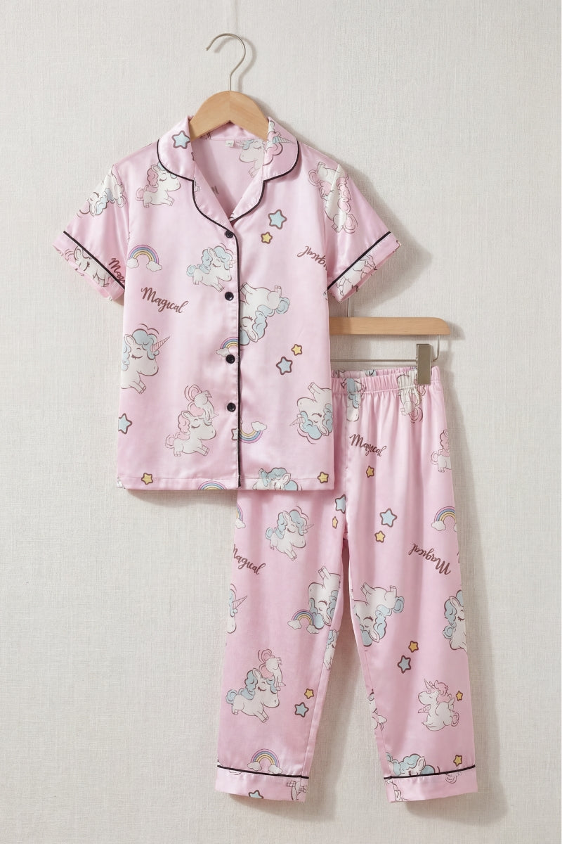 Pyjama kawaii fille, ensemble présenté sur cintre