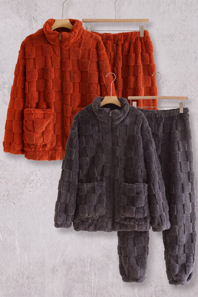 Pyjama matchy matchy, ensemble assorti homme et femme (marron clair et gris foncé) doux et chaud pour cocooner à deux en hiver