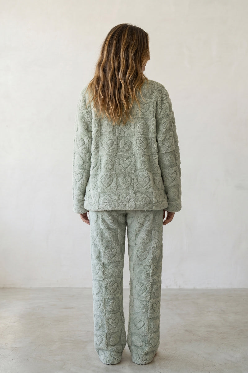 Pyjama pilou pilou cœurs femme vert sauge en maille gaufrée, vue de dos