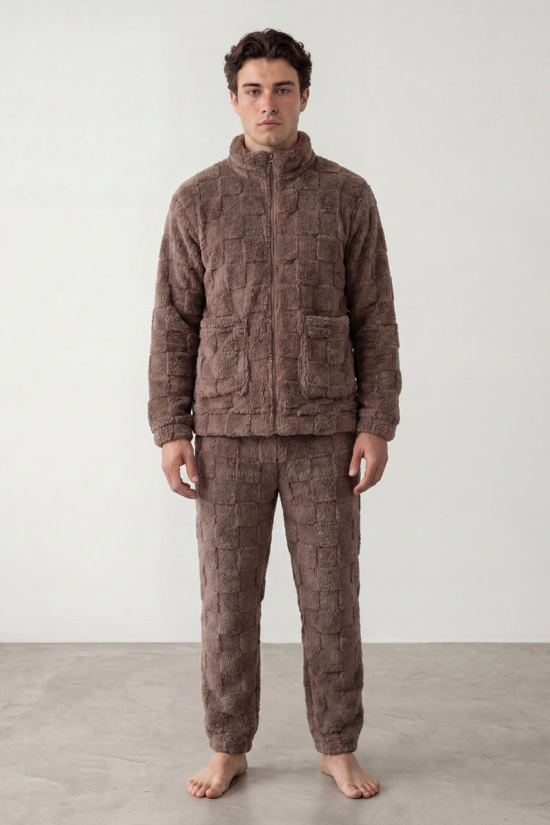 Pyjama pilou pilou marron homme, veste boutonnée col chemise et pantalon assorti, vue de face