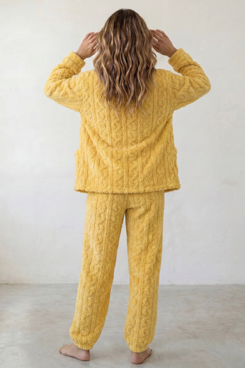 Pyjama pilou pilou moelleux femme jaune en maille gaufrée, vue de dos