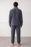 Pyjama pilou pilou homme gris à liseré, vue de dos