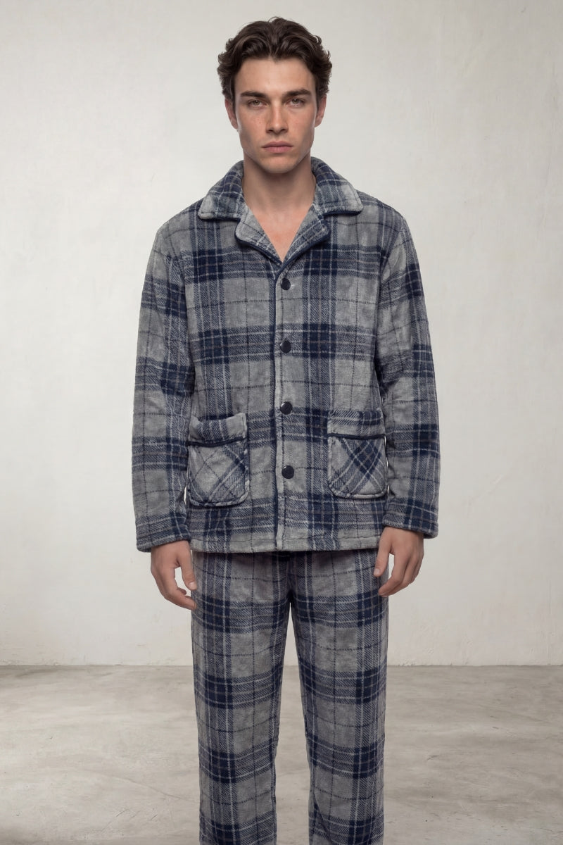 Pyjama polaire écossais homme à carreaux tartan bleu et gris, veste boutonnée col chemise et pantalon assorti, vue de face