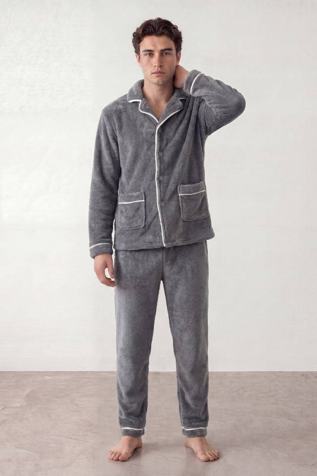 Pyjama polaire gris clair homme, veste boutonnée col chemise et pantalon assorti, vue de face