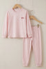 Pyjama rose fille, ensemble haut et pantalon présenté sur cintre
