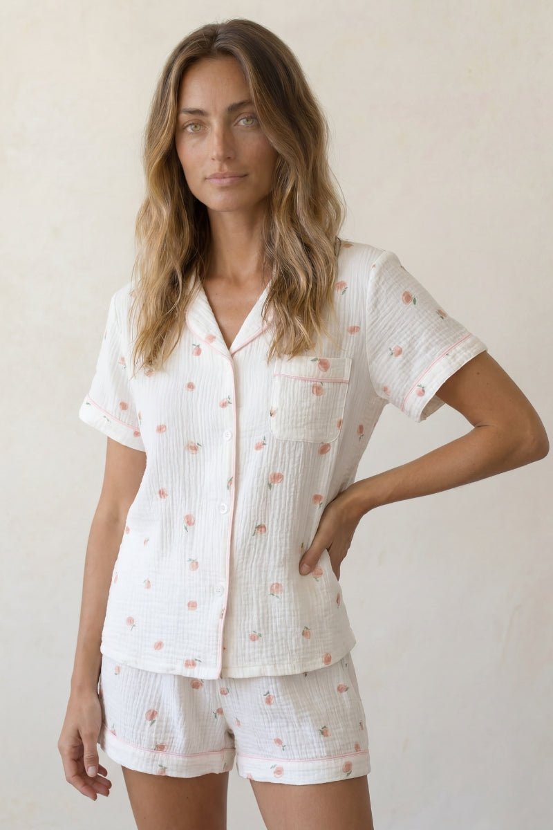 Pyjama short fleuri rose femme, ensemble haut et short, vue de face