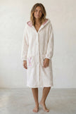 Robe de chambre moelleuse femme, détail du motif sur la poche